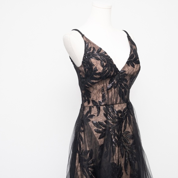 Dress The Population Courtney Sequin Overlay Dress Small - Picture 14 of 16